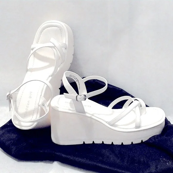 Steve Madden Y2K Bratz Strappy Platform Sandals - Picture 2 of 9